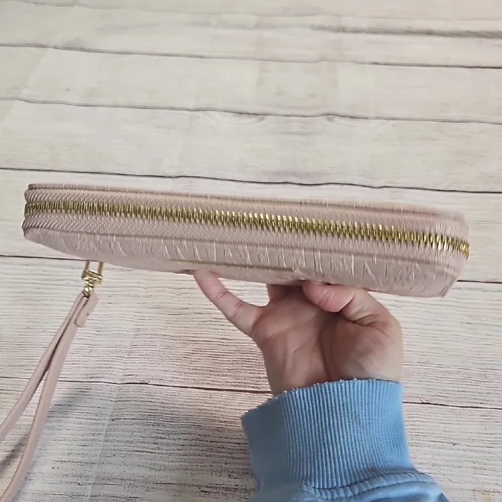 Steve Madden Dusty Pink Wallet Wristlet Textured Leather - Picture 7 of 15